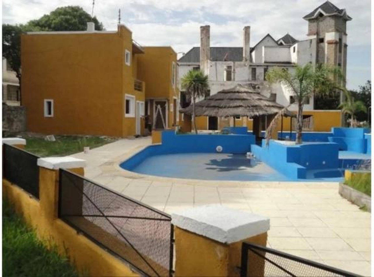 Hotel a restaurar - La Falda