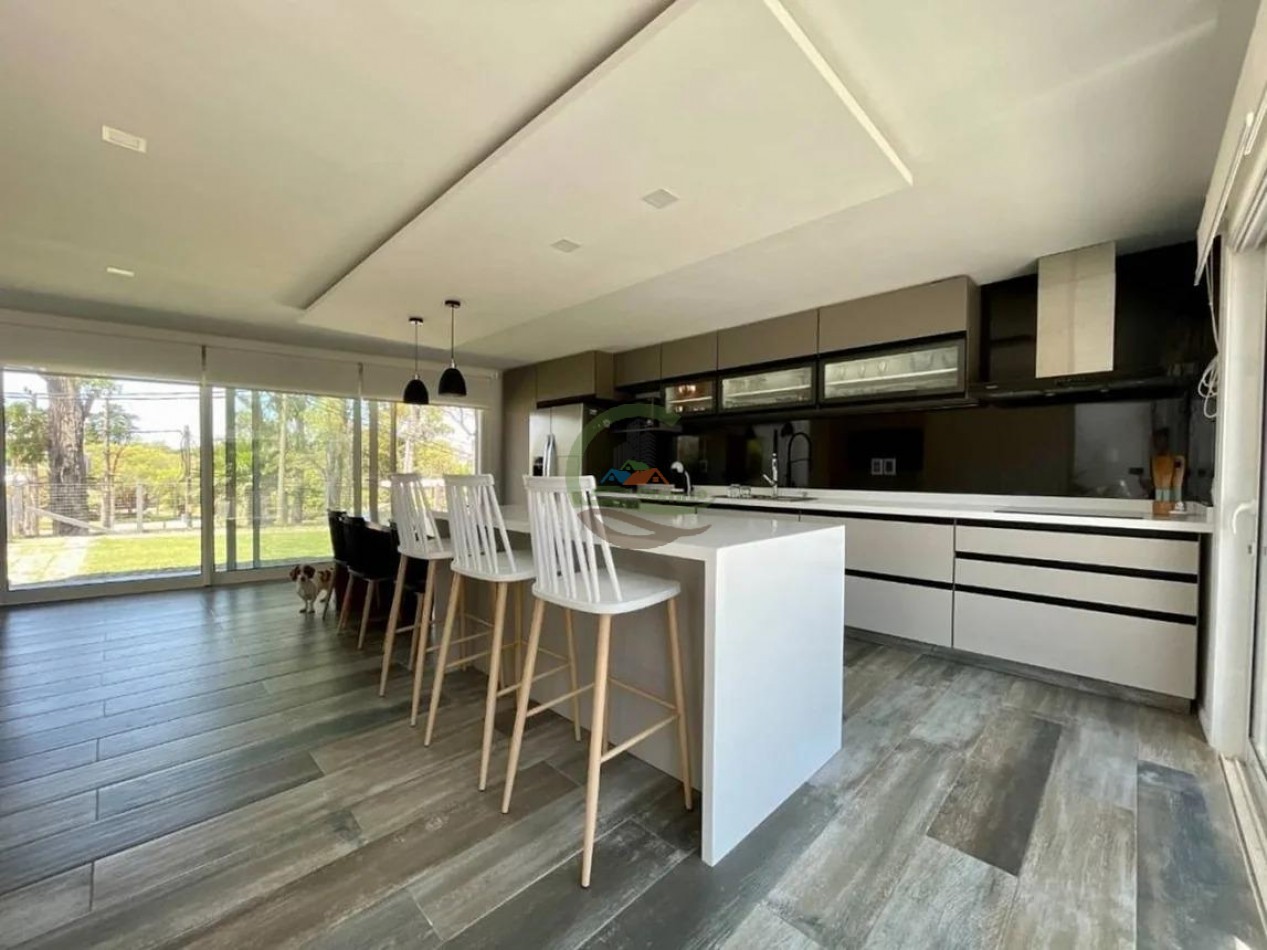 Casa 270m2 - Canelones Uruguay