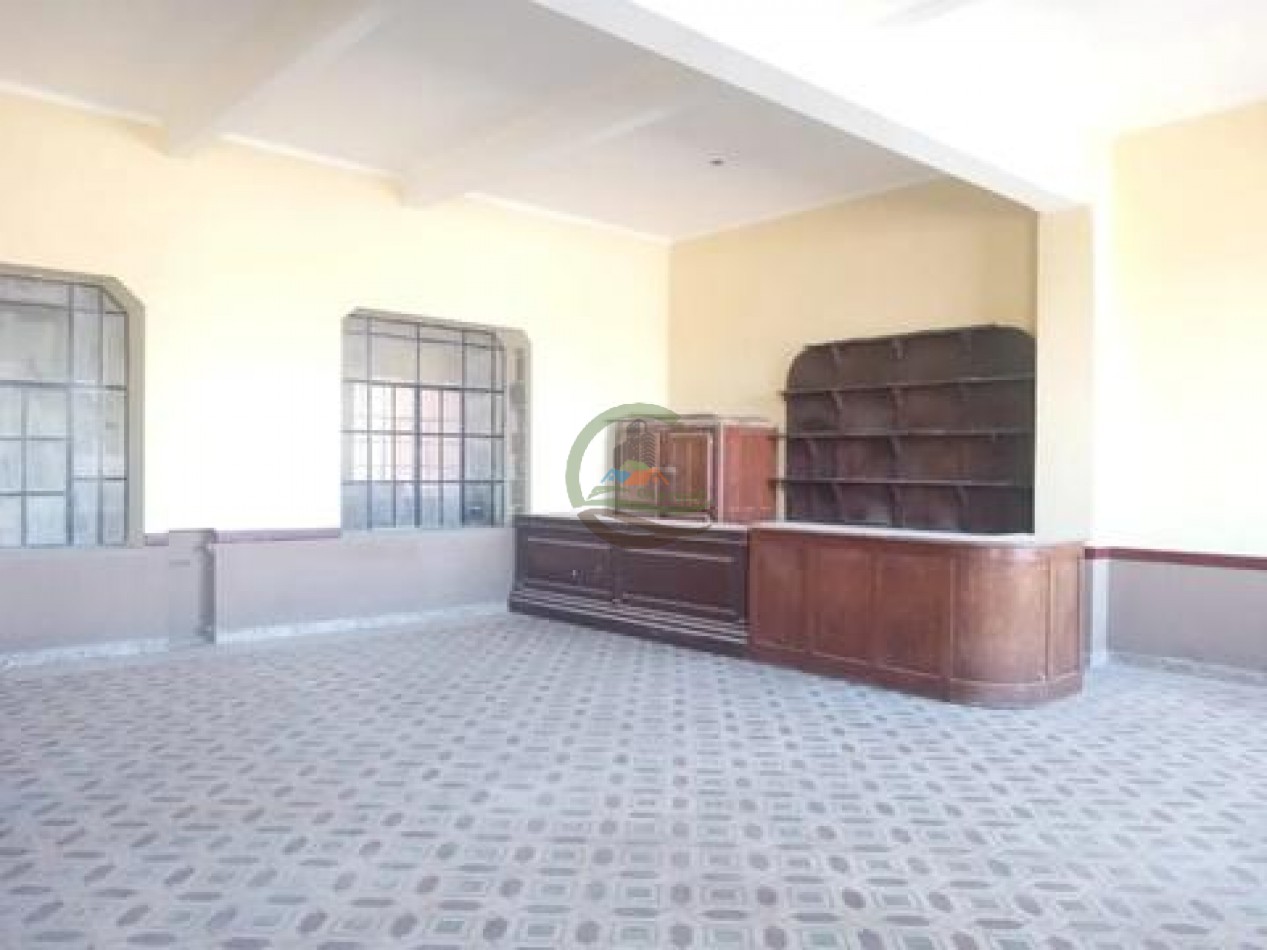 Hotel a restaurar - La Falda