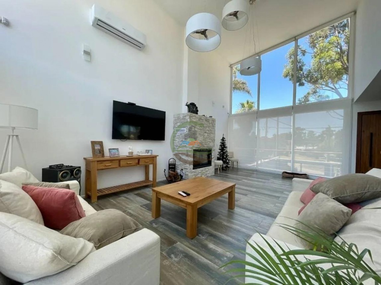 Casa 270m2 - Canelones Uruguay