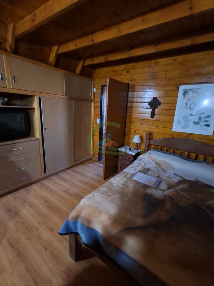 Casa tipo cabaña con pileta - Trelew