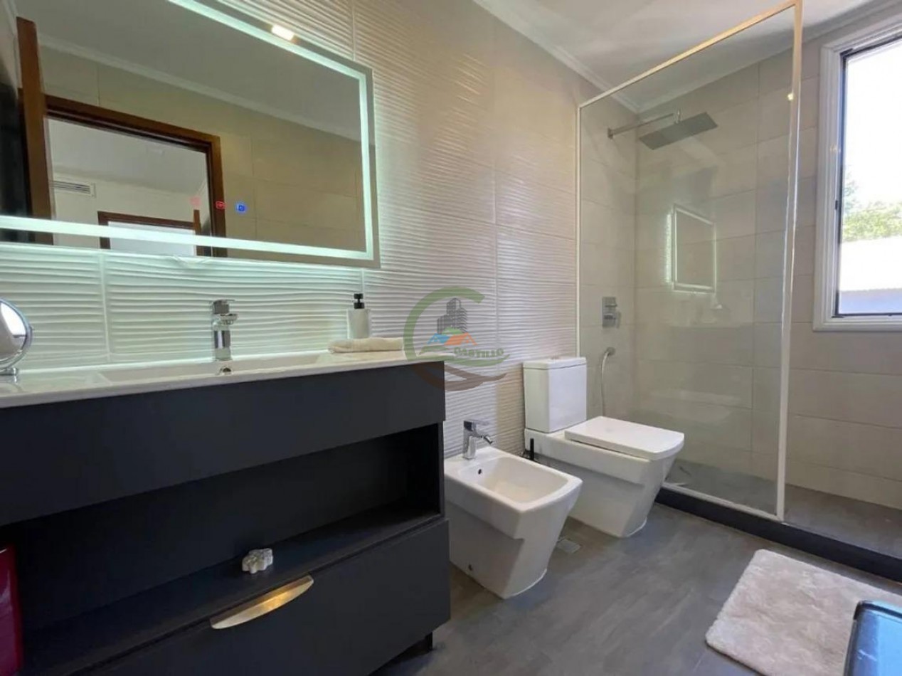 Casa 270m2 - Canelones Uruguay