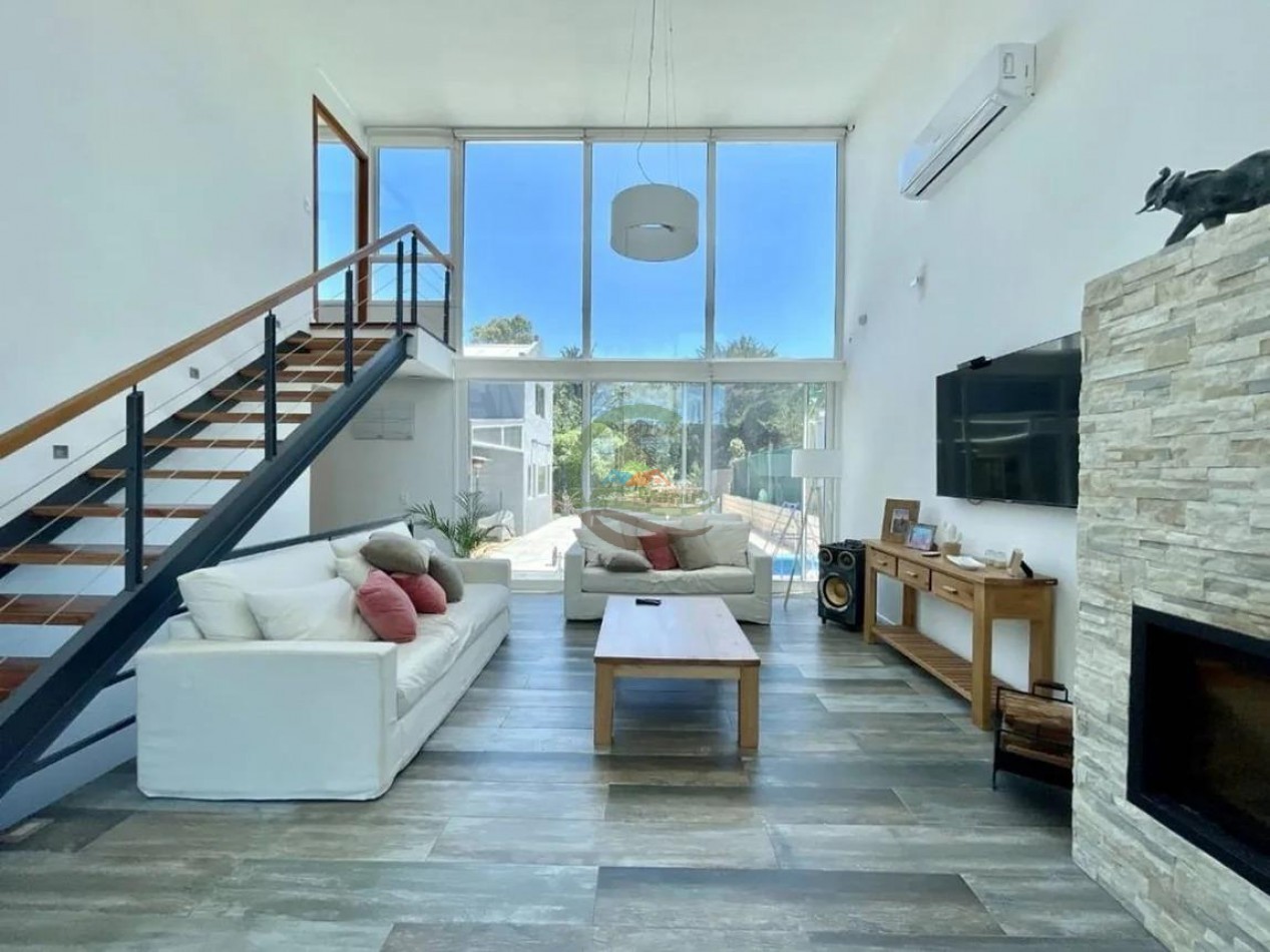 Casa 270m2 - Canelones Uruguay