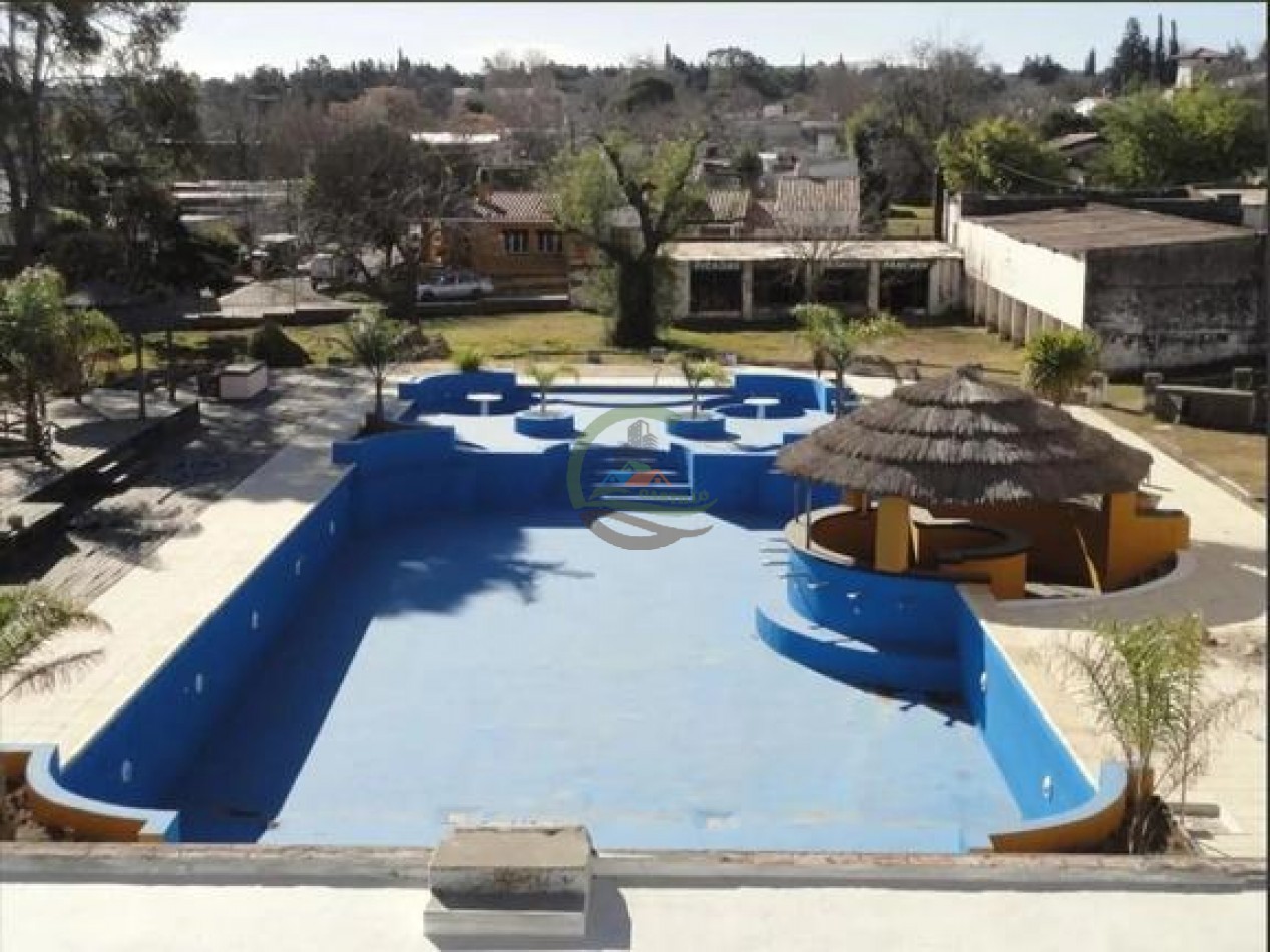 Hotel a restaurar - La Falda