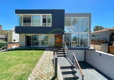 Casa 270m2 - Canelones Uruguay