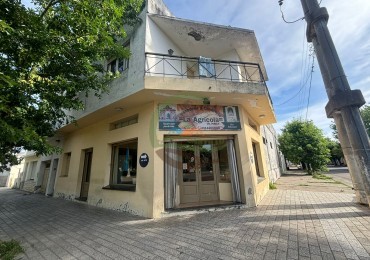 Local con deposito y dtos - Bolivar